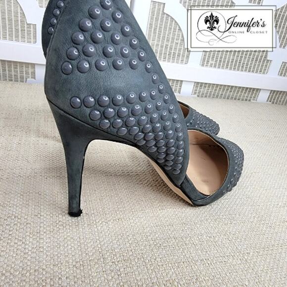 French Connection Women's Gray Ellis Studded Suede Heels Size 6.5 - Picture 7 of 13